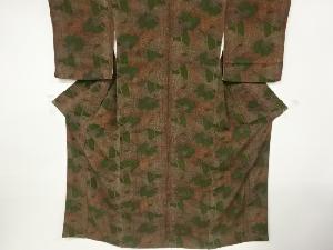 縮緬地更紗模様小紋着物